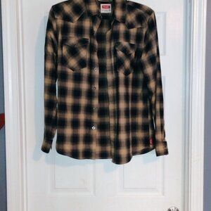 Wrangler Plaid Button-Up Shirt